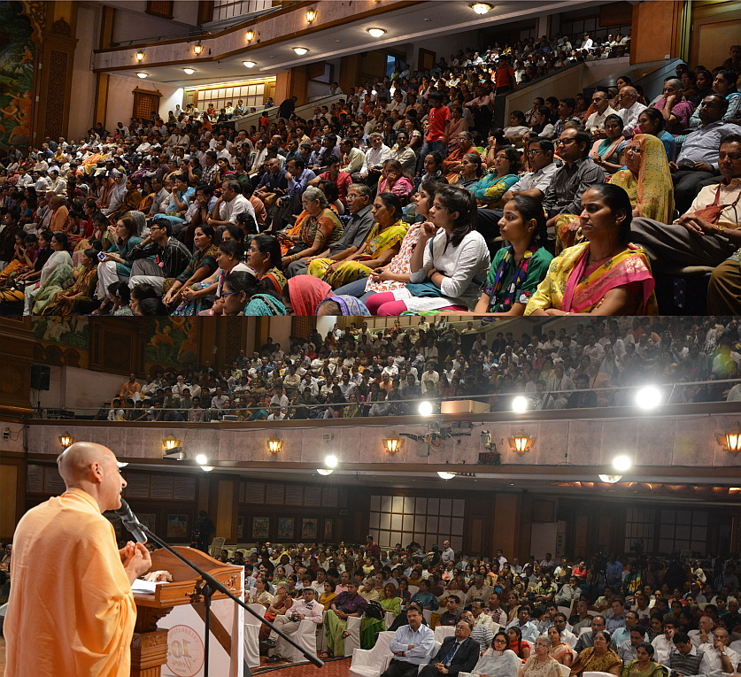 Radhanatha Swami habla a los 3500 invitados
