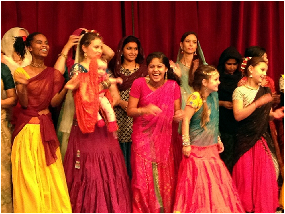 La moda de los dioses, obra de teatro dirigida por su Santidad Bhakti Marga Swami
