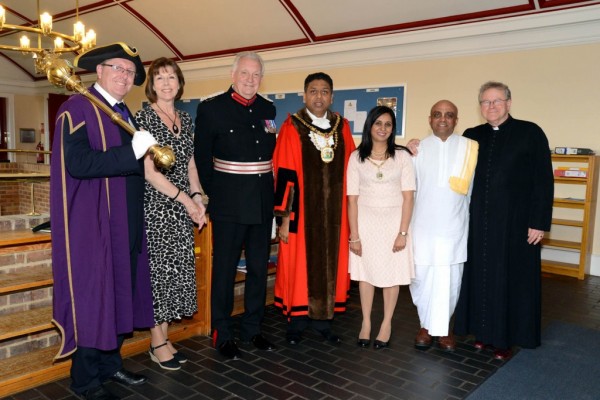 El presidente de ISKCON Bhaktivedanta Manor se convierte en capellán del Alcalde de Harrow, Londres